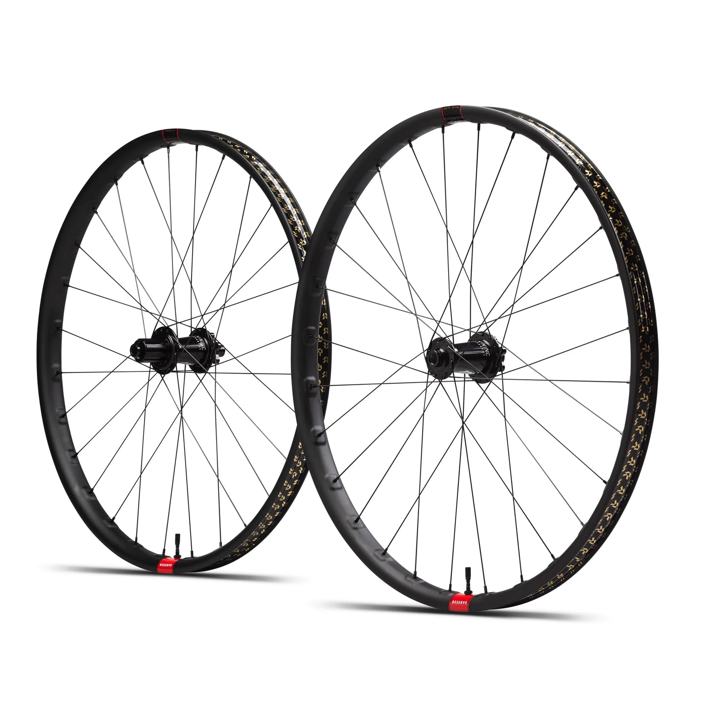 Reserve 37 Carbon 29" i9 XD Centerlock Wheelset